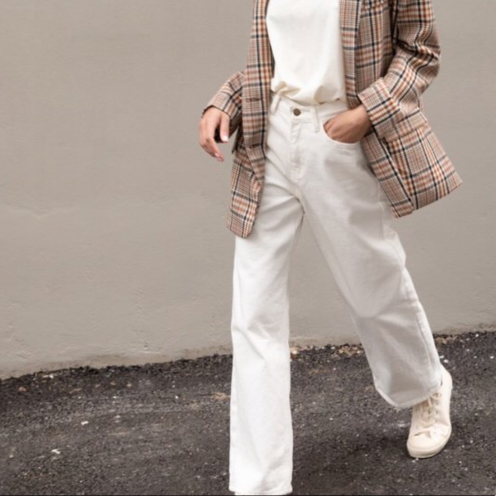 Oak + Fort white high rise straight leg jeans